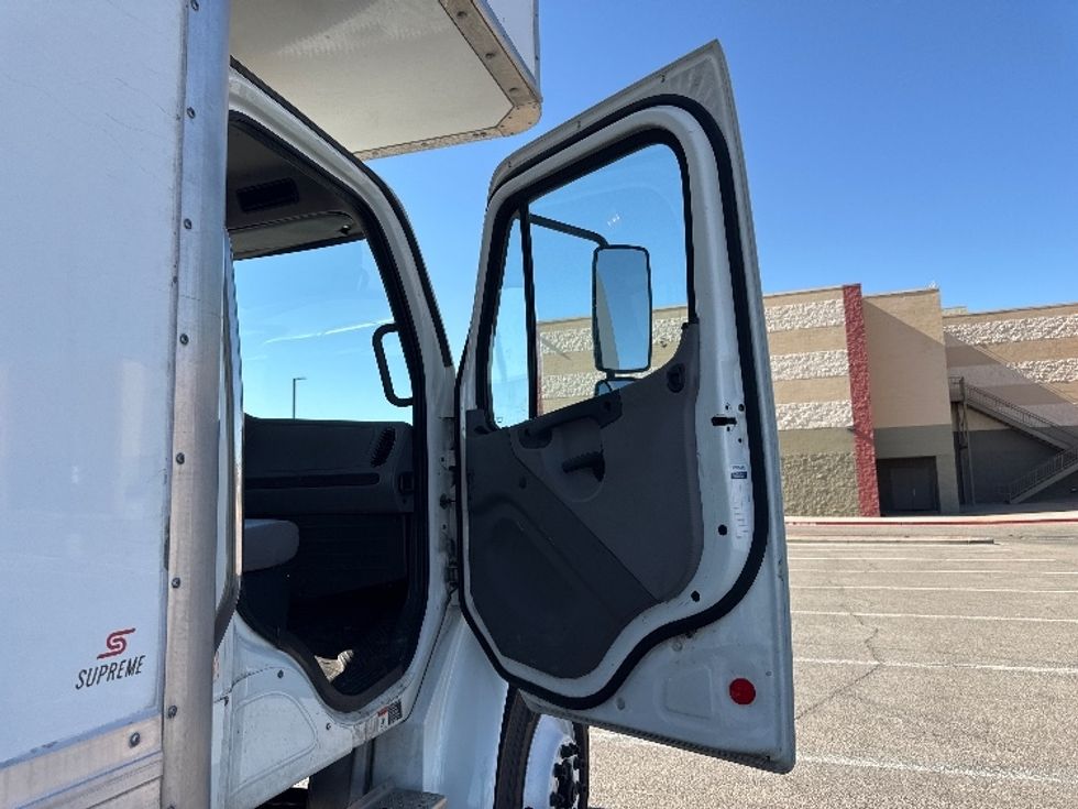 Medium Duty Box Truck-Light and Medium Duty Trucks-Freightliner-2022-M2-El Paso-TX-157,692\n\t\tmiles-$ 62,250 - Image 20