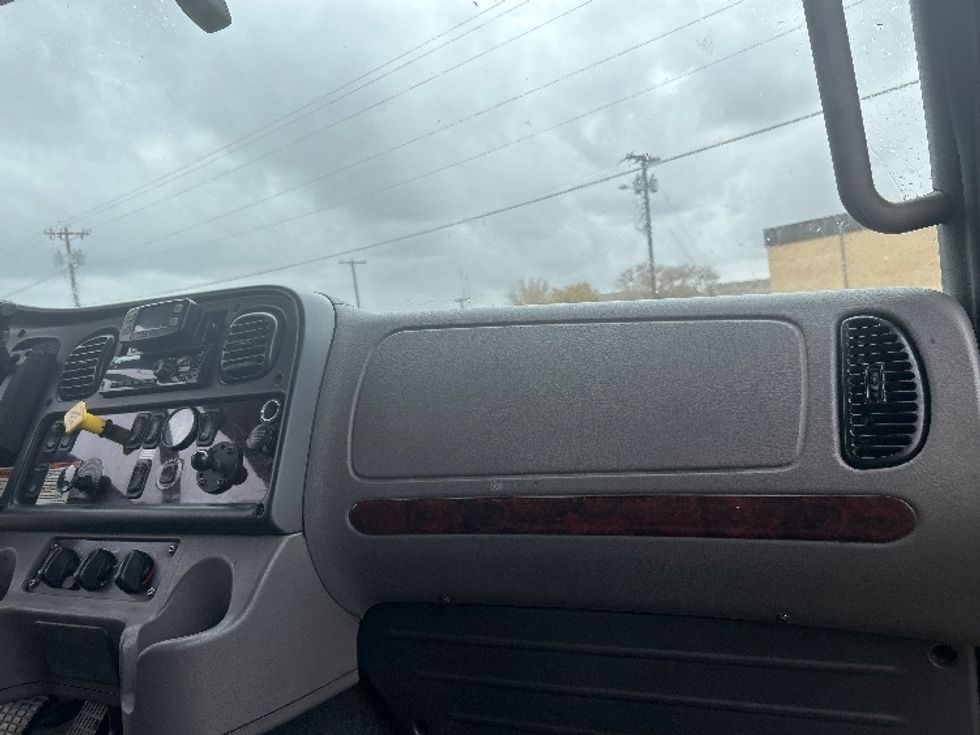 Medium Duty Box Truck-Light and Medium Duty Trucks-Freightliner-2022-M2-El Paso-TX-223,537\n\t\tmiles-$ 53,000 - Image 21