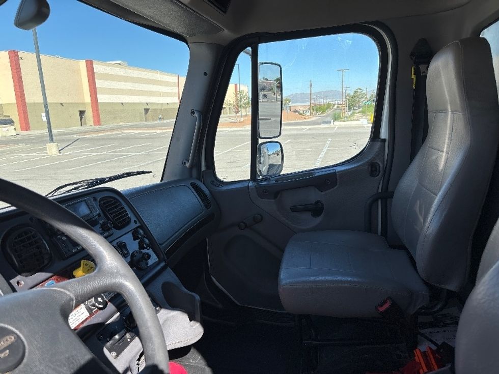 Medium Duty Box Truck-Light and Medium Duty Trucks-Freightliner-2022-M2-El Paso-TX-226,897\n\t\tmiles-$ 52,000 - Image 19