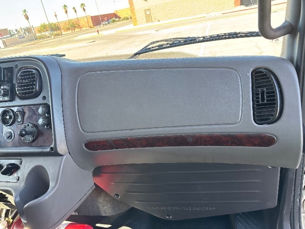 Medium Duty Box Truck-Light and Medium Duty Trucks-Freightliner-2022-M2-El Paso-TX-226,897\n\t\tmiles-$ 52,000 - Image 21