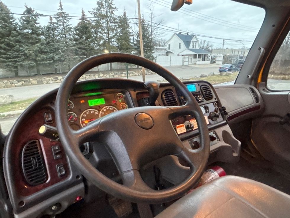 Medium Duty Box Truck-Light and Medium Duty Trucks-Freightliner-2022-M2-Elmsford-NY-216,971\n\t\tmiles-$ 50,500 - Image 17