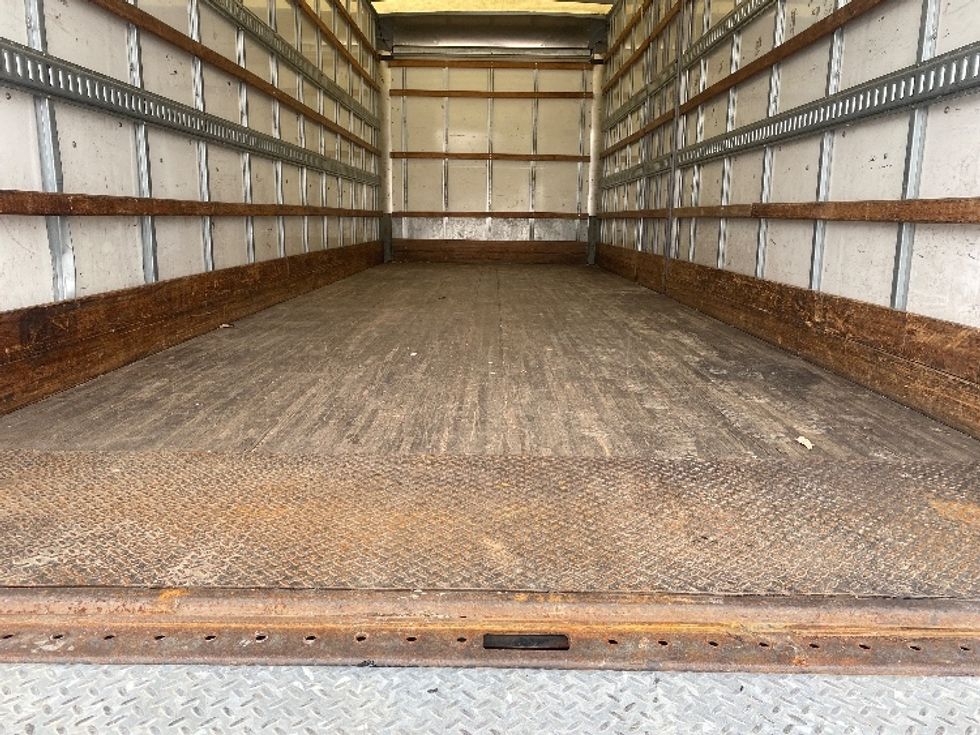 Medium Duty Box Truck-Light and Medium Duty Trucks-Freightliner-2022-M2-Erlanger-KY-114,601\n\t\tmiles-$ 73,750 - Image 10