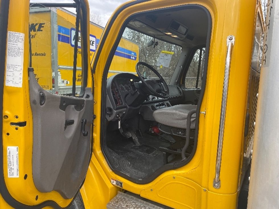 Medium Duty Box Truck-Light and Medium Duty Trucks-Freightliner-2022-M2-Erlanger-KY-114,601\n\t\tmiles-$ 73,750 - Image 16