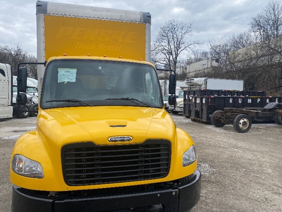 Medium Duty Box Truck-Light and Medium Duty Trucks-Freightliner-2022-M2-Erlanger-KY-114,601\n\t\tmiles-$ 73,750 - Image 2