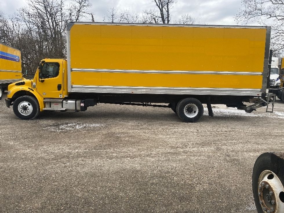 Medium Duty Box Truck-Light and Medium Duty Trucks-Freightliner-2022-M2-Erlanger-KY-114,601\n\t\tmiles-$ 73,750 - Image 4