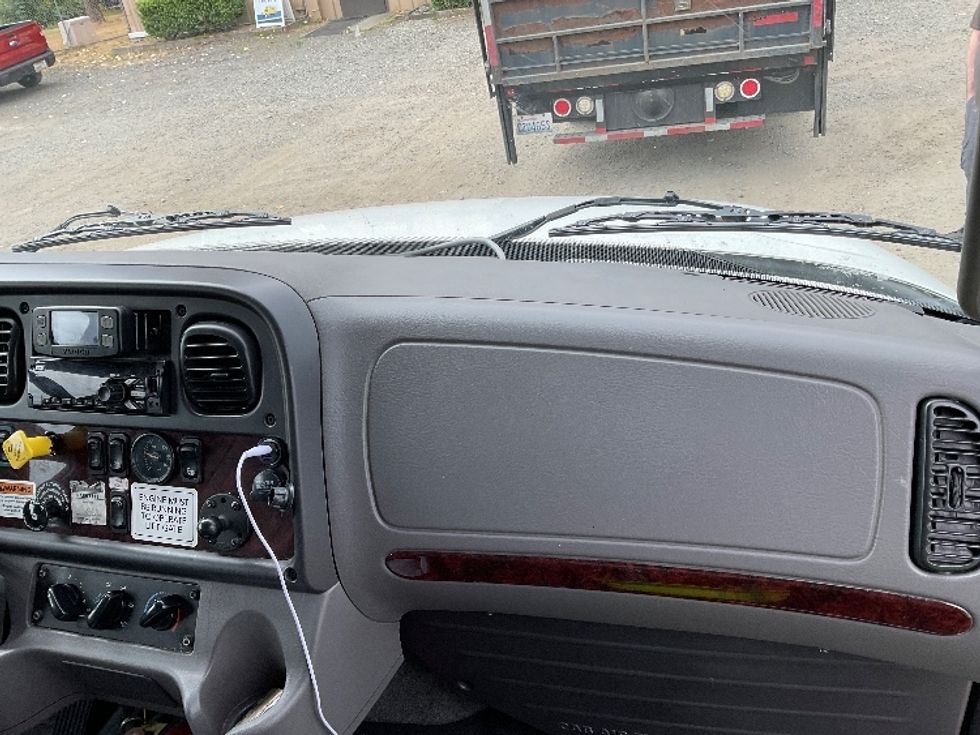 Medium Duty Box Truck-Light and Medium Duty Trucks-Freightliner-2022-M2-Everett-WA-114,389\n\t\tmiles-$ 76,250 - Image 21