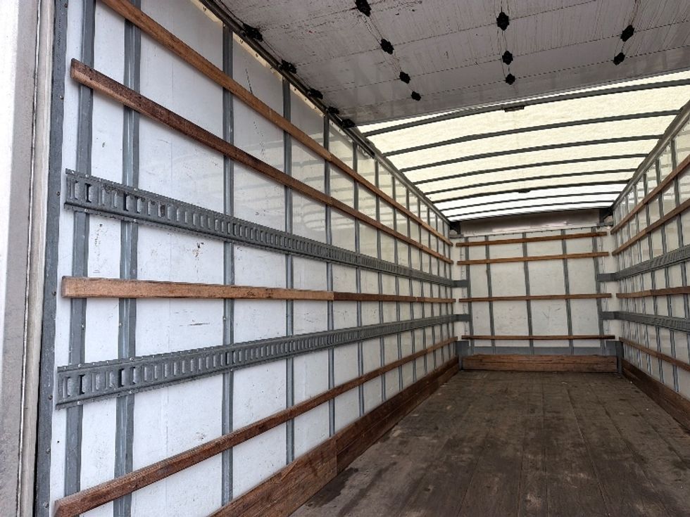 Medium Duty Box Truck-Light and Medium Duty Trucks-Freightliner-2022-M2-Flint-MI-121,360\n\t\tmiles-$ 70,500 - Image 11