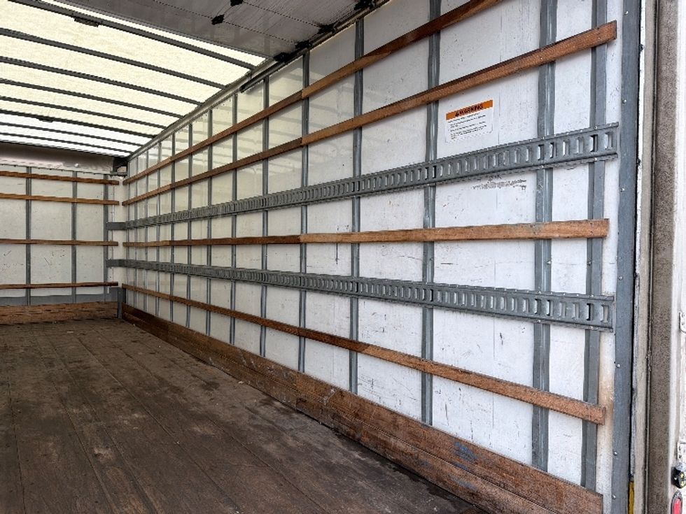 Medium Duty Box Truck-Light and Medium Duty Trucks-Freightliner-2022-M2-Flint-MI-121,360\n\t\tmiles-$ 70,500 - Image 12