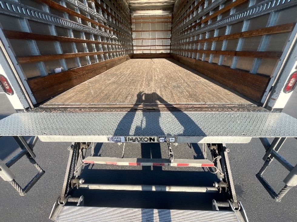Medium Duty Box Truck-Light and Medium Duty Trucks-Freightliner-2022-M2-Fontana-CA-184,107\n\t\tmiles-$ 67,000 - Image 10