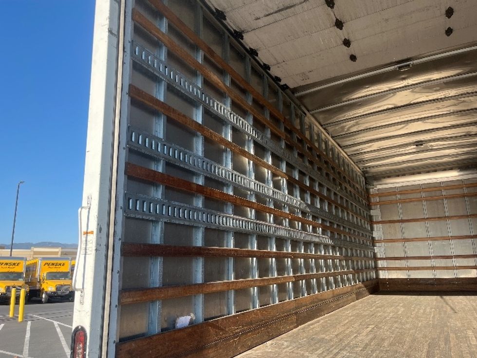 Medium Duty Box Truck-Light and Medium Duty Trucks-Freightliner-2022-M2-Fontana-CA-184,107\n\t\tmiles-$ 67,000 - Image 11