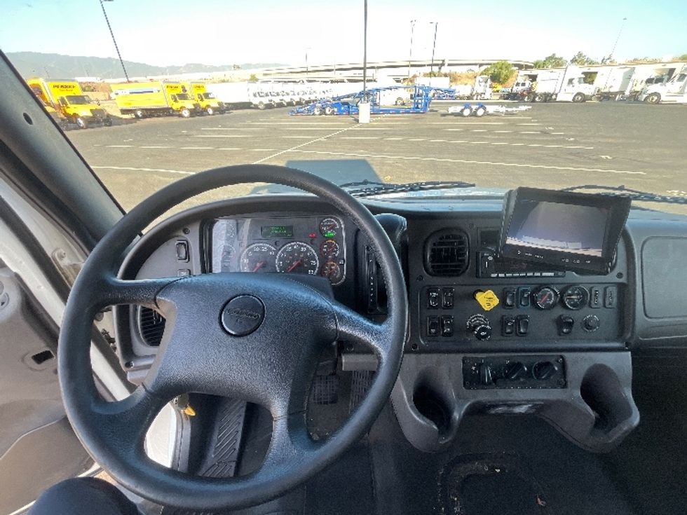 Medium Duty Box Truck-Light and Medium Duty Trucks-Freightliner-2022-M2-Fontana-CA-184,107\n\t\tmiles-$ 67,000 - Image 18