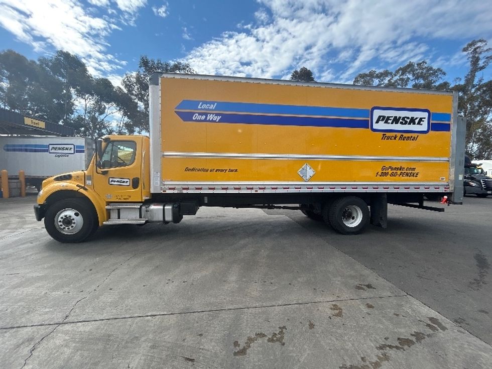 Medium Duty Box Truck-Light and Medium Duty Trucks-Freightliner-2022-M2-Fontana-CA-201,430\n\t\tmiles-$ 57,250 - Image 4