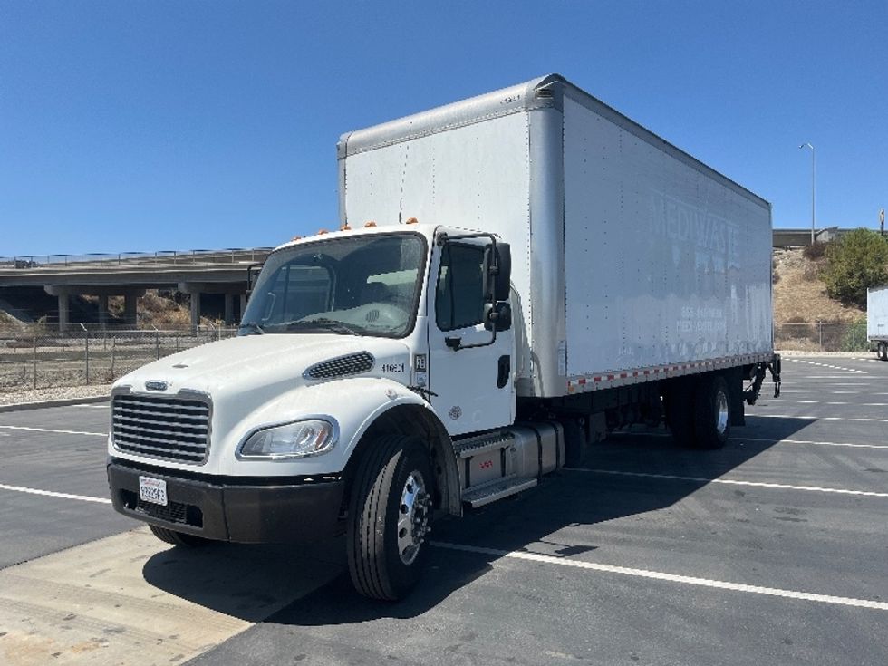 Medium Duty Box Truck-Light and Medium Duty Trucks-Freightliner-2022-M2-Fontana-CA-223,785\n\t\tmiles-$ 58,000 - Image 3