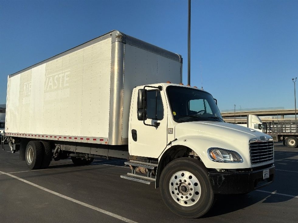 Medium Duty Box Truck-Light and Medium Duty Trucks-Freightliner-2022-M2-Fontana-CA-313,115\n\t\tmiles-$ 43,000 - Image 1