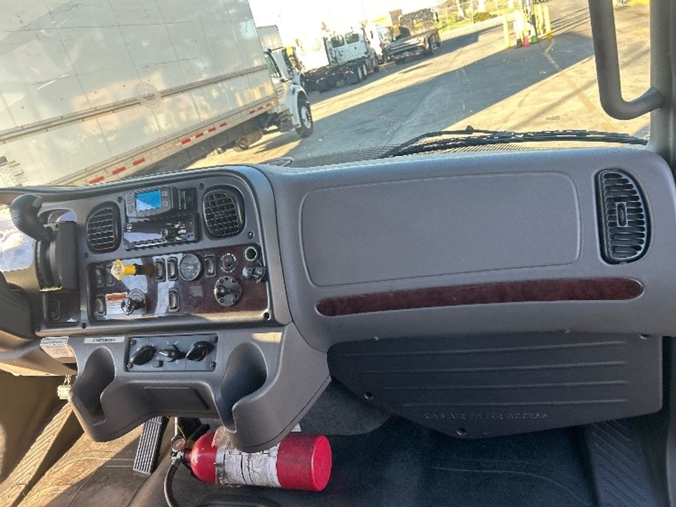Medium Duty Box Truck-Light and Medium Duty Trucks-Freightliner-2022-M2-Fontana-CA-90,437\n\t\tmiles-$ 78,750 - Image 21