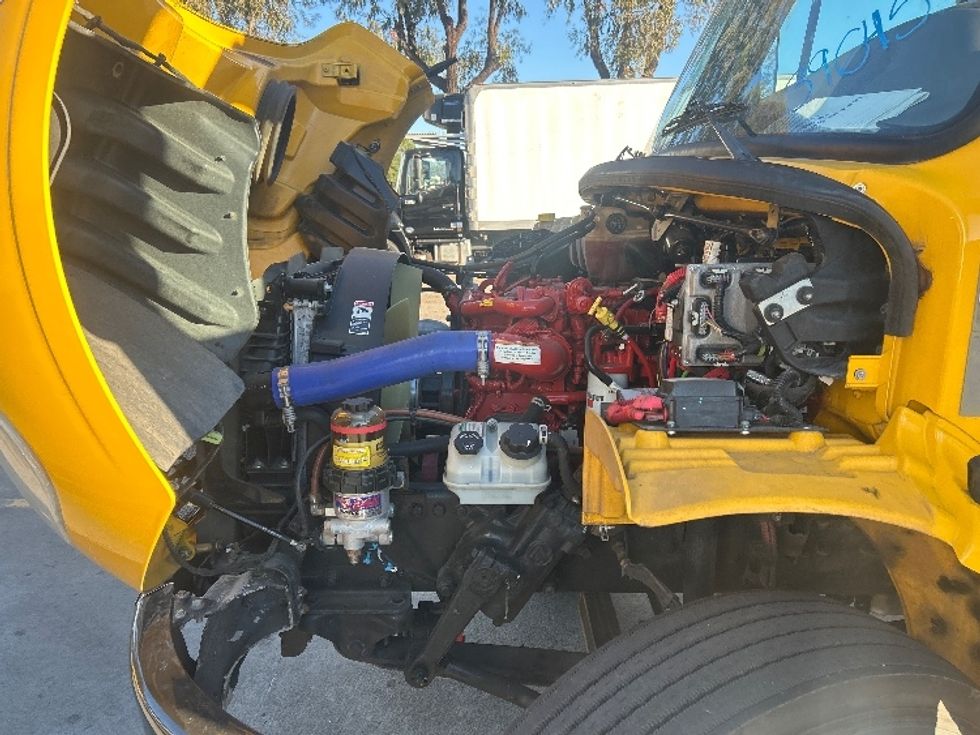 Medium Duty Box Truck-Light and Medium Duty Trucks-Freightliner-2022-M2-Fontana-CA-90,437\n\t\tmiles-$ 78,750 - Image 24