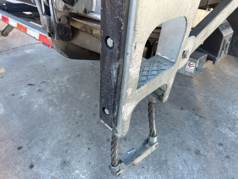 Medium Duty Box Truck-Light and Medium Duty Trucks-Freightliner-2022-M2-Fontana-CA-90,437\n\t\tmiles-$ 78,750 - Image 28