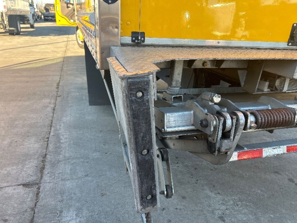 Medium Duty Box Truck-Light and Medium Duty Trucks-Freightliner-2022-M2-Fontana-CA-90,437\n\t\tmiles-$ 78,750 - Image 29