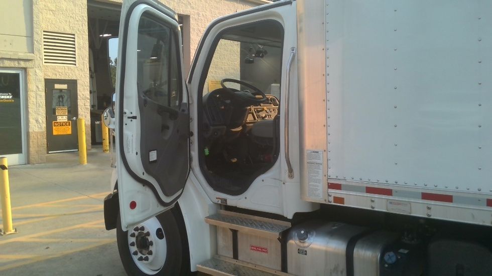 Medium Duty Box Truck-Light and Medium Duty Trucks-Freightliner-2022-M2-Forest Park-GA-156,708\n\t\tmiles-$ 62,250 - Image 16
