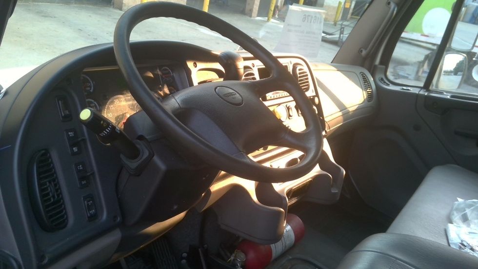 Medium Duty Box Truck-Light and Medium Duty Trucks-Freightliner-2022-M2-Forest Park-GA-156,708\n\t\tmiles-$ 62,250 - Image 17
