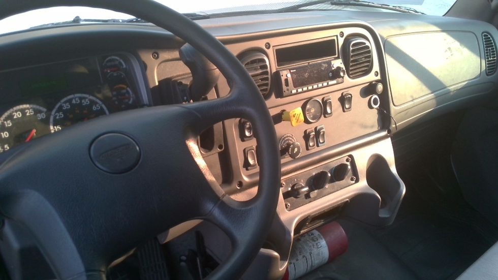 Medium Duty Box Truck-Light and Medium Duty Trucks-Freightliner-2022-M2-Forest Park-GA-156,708\n\t\tmiles-$ 62,250 - Image 18