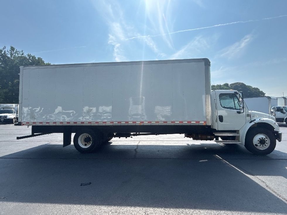 Medium Duty Box Truck-Light and Medium Duty Trucks-Freightliner-2022-M2-Forest Park-GA-158,508\n\t\tmiles-$ 58,250 - Image 15