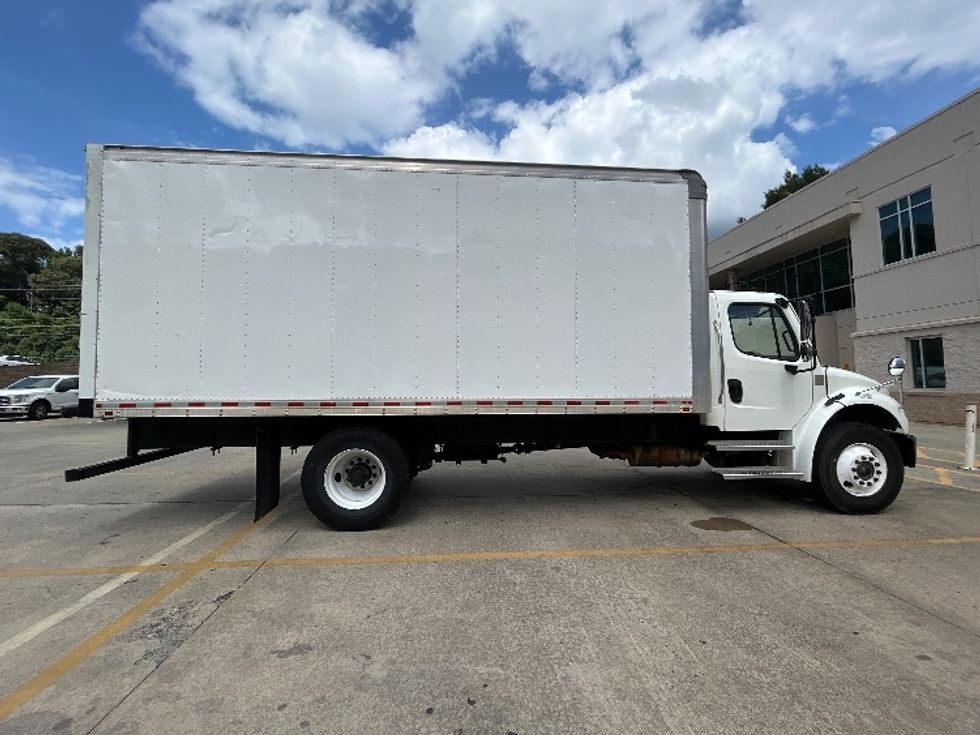 Medium Duty Box Truck-Light and Medium Duty Trucks-Freightliner-2022-M2-Forest Park-GA-210,976\n\t\tmiles-$ 43,750 - Image 15