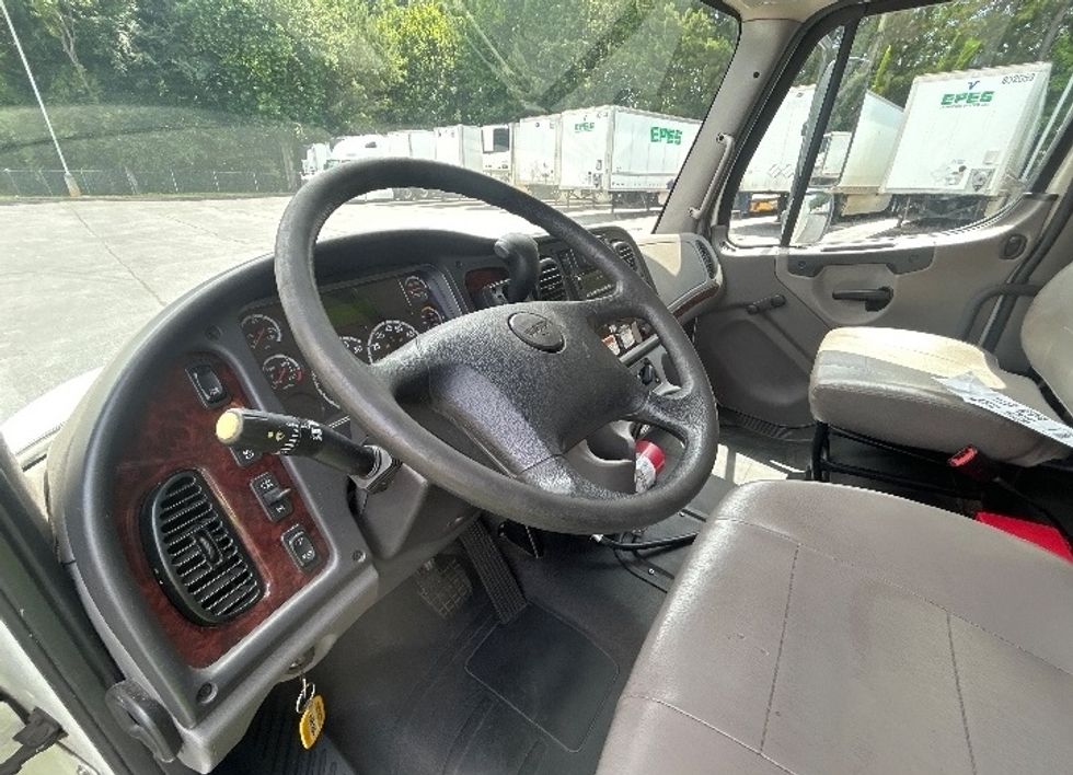 Medium Duty Box Truck-Light and Medium Duty Trucks-Freightliner-2022-M2-Forest Park-GA-245,967\n\t\tmiles-$ 52,250 - Image 17