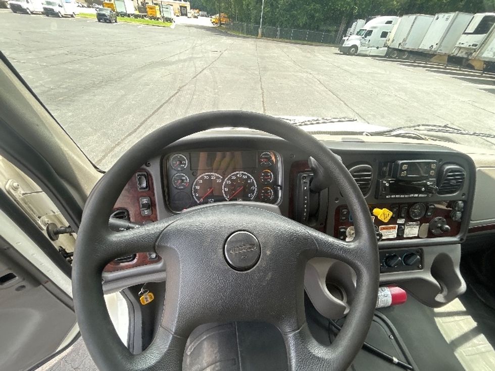 Medium Duty Box Truck-Light and Medium Duty Trucks-Freightliner-2022-M2-Forest Park-GA-245,967\n\t\tmiles-$ 52,250 - Image 18