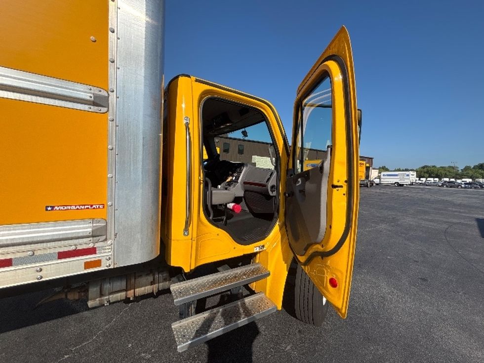 Medium Duty Box Truck-Light and Medium Duty Trucks-Freightliner-2022-M2-Forest Park-GA-255,868\n\t\tmiles-$ 50,250 - Image 20