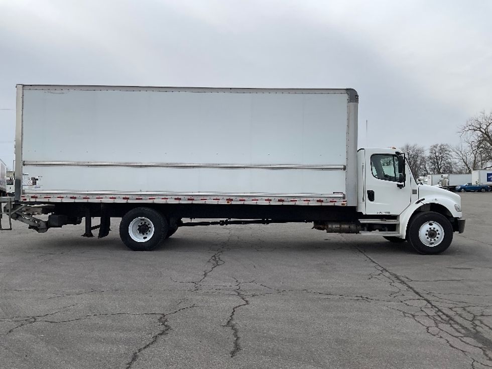 Medium Duty Box Truck-Light and Medium Duty Trucks-Freightliner-2022-M2-Fort Wayne-IN-116,179\n\t\tmiles-$ 75,250 - Image 15