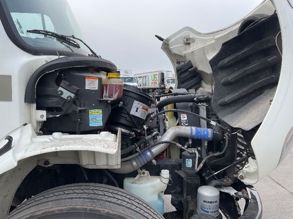 Medium Duty Box Truck-Light and Medium Duty Trucks-Freightliner-2022-M2-Fort Wayne-IN-116,179\n\t\tmiles-$ 75,250 - Image 23