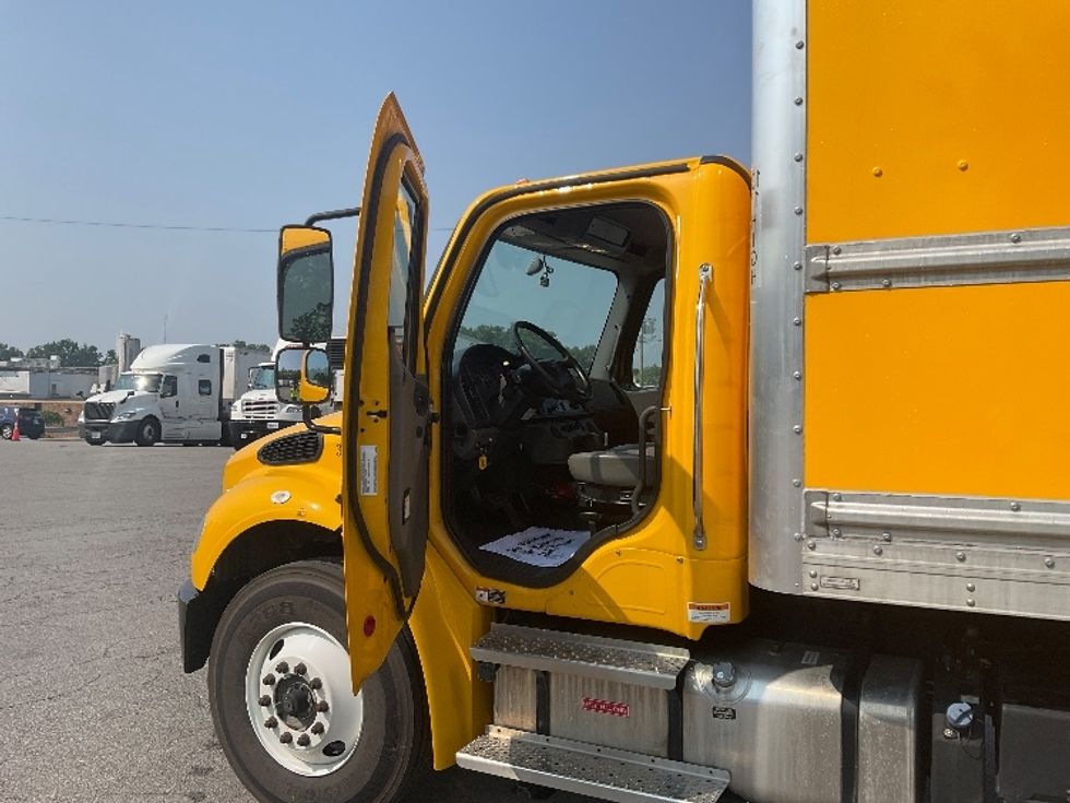 Medium Duty Box Truck-Light and Medium Duty Trucks-Freightliner-2022-M2-Fort Wayne-IN-158,176\n\t\tmiles-$ 63,750 - Image 16