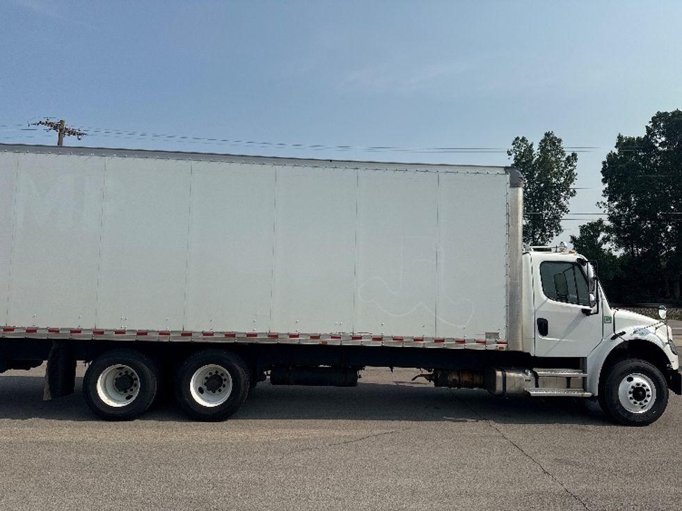 Medium Duty Box Truck-Light and Medium Duty Trucks-Freightliner-2022-M2-Fort Wayne-IN-373,703\n\t\tmiles-$ 38,500 - Image 15
