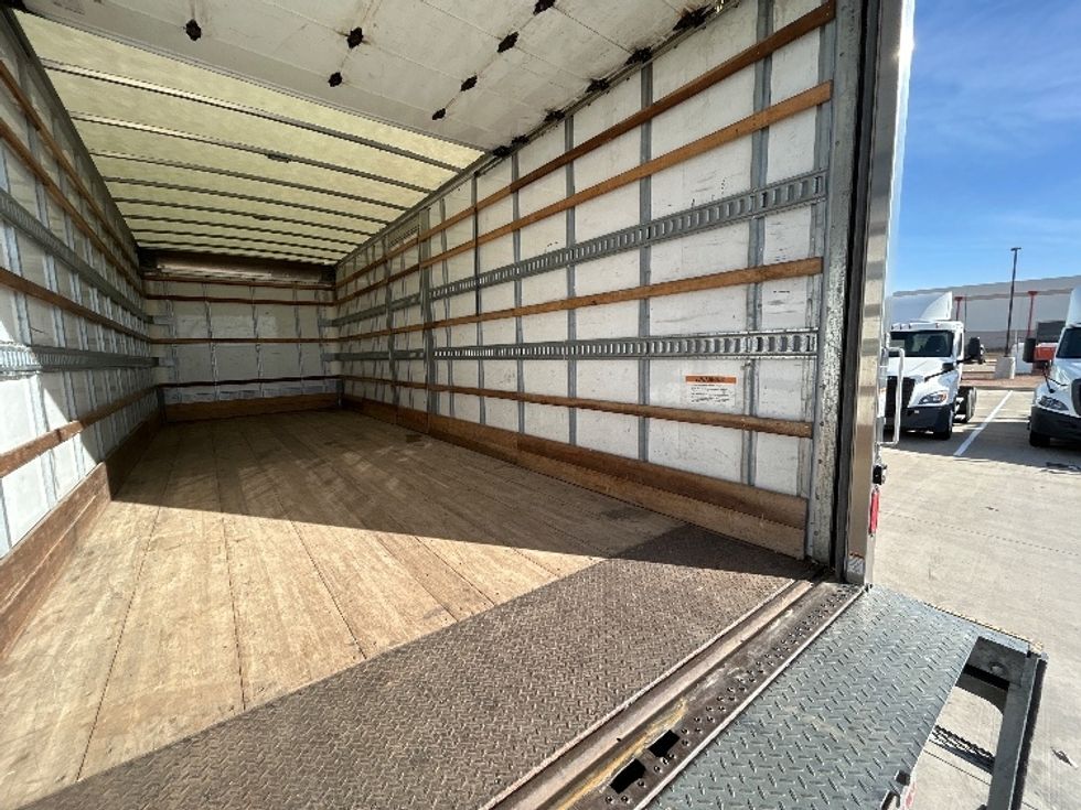 Medium Duty Box Truck-Light and Medium Duty Trucks-Freightliner-2022-M2-Fort Worth-TX-137,845\n\t\tmiles-$ 70,250 - Image 12