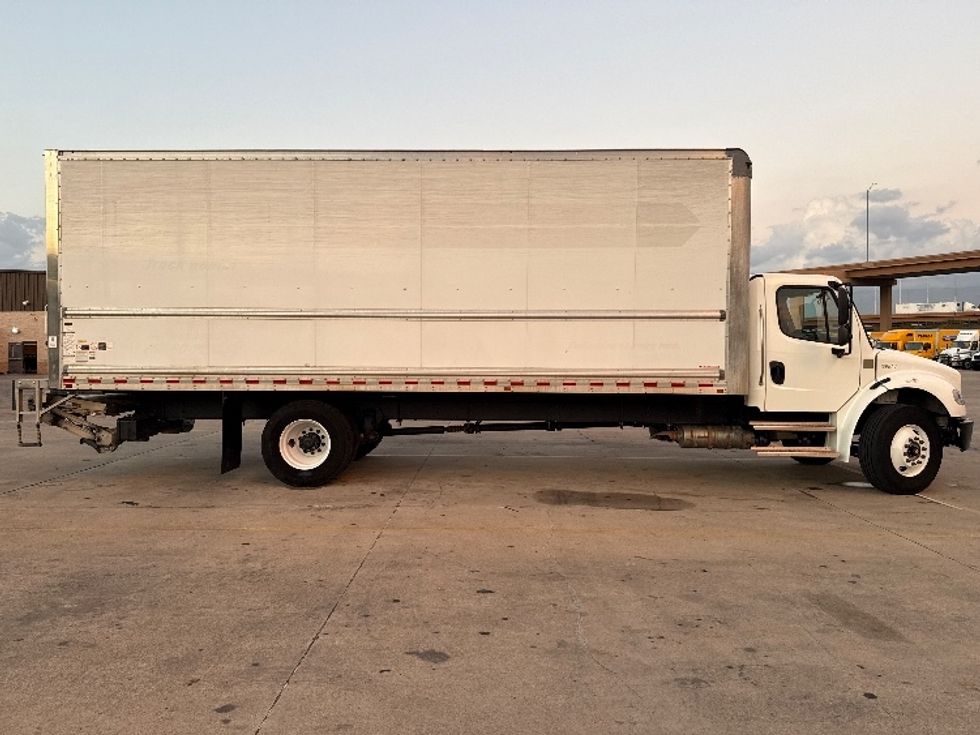 Medium Duty Box Truck-Light and Medium Duty Trucks-Freightliner-2022-M2-Fort Worth-TX-170,251\n\t\tmiles-$ 65,750 - Image 15