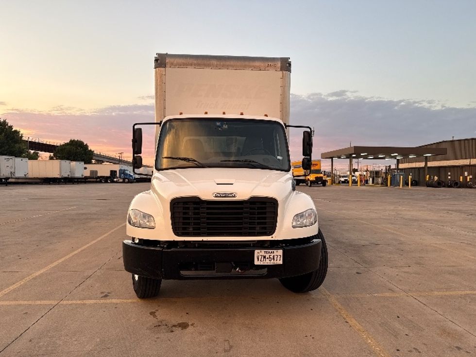 Medium Duty Box Truck-Light and Medium Duty Trucks-Freightliner-2022-M2-Fort Worth-TX-170,251\n\t\tmiles-$ 65,750 - Image 2