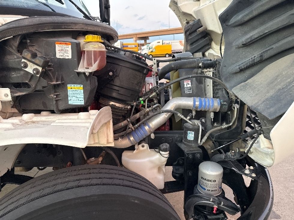 Medium Duty Box Truck-Light and Medium Duty Trucks-Freightliner-2022-M2-Fort Worth-TX-170,251\n\t\tmiles-$ 65,750 - Image 23