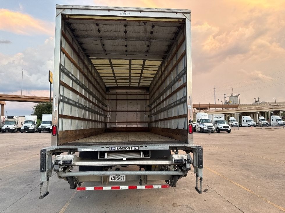 Medium Duty Box Truck-Light and Medium Duty Trucks-Freightliner-2022-M2-Fort Worth-TX-170,251\n\t\tmiles-$ 65,750 - Image 8