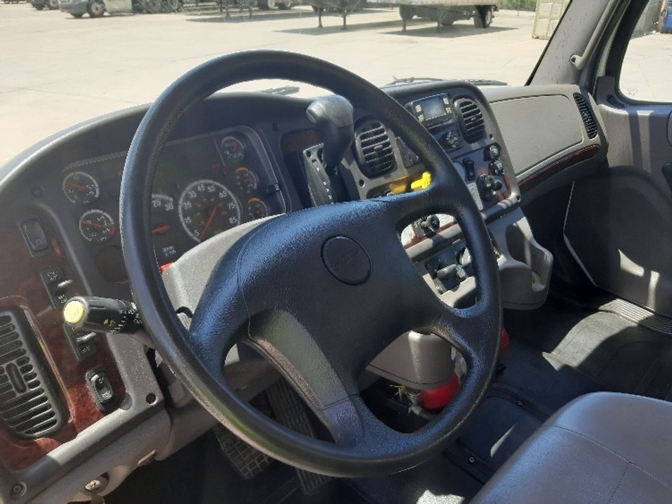 Medium Duty Box Truck-Light and Medium Duty Trucks-Freightliner-2022-M2-Fort Worth-TX-195,871\n\t\tmiles-$ 58,250 - Image 17