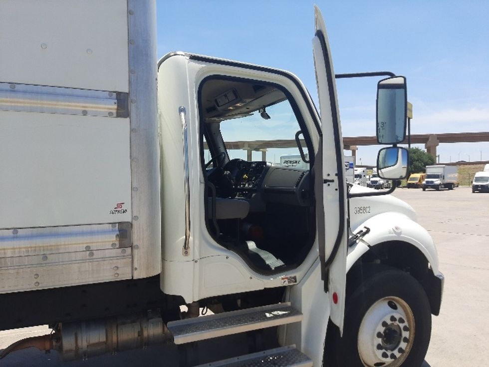 Medium Duty Box Truck-Light and Medium Duty Trucks-Freightliner-2022-M2-Fort Worth-TX-195,871\n\t\tmiles-$ 58,250 - Image 20
