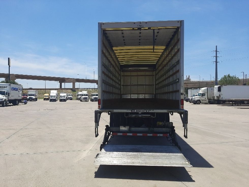 Medium Duty Box Truck-Light and Medium Duty Trucks-Freightliner-2022-M2-Fort Worth-TX-195,871\n\t\tmiles-$ 58,250 - Image 9