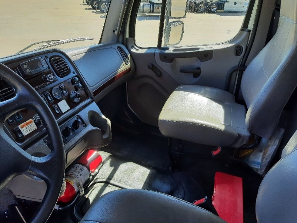 Medium Duty Box Truck-Light and Medium Duty Trucks-Freightliner-2022-M2-Fort Worth-TX-234,816\n\t\tmiles-$ 43,750 - Image 17