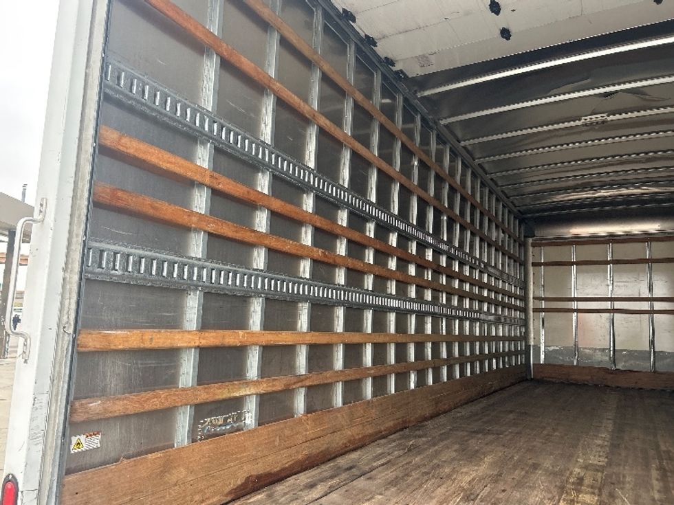 Medium Duty Box Truck-Light and Medium Duty Trucks-Freightliner-2022-M2-Fort Worth-TX-70,940\n\t\tmiles-$ 79,500 - Image 11