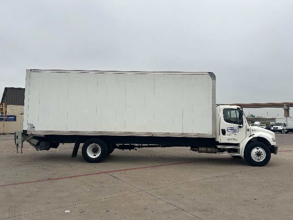 Medium Duty Box Truck-Light and Medium Duty Trucks-Freightliner-2022-M2-Fort Worth-TX-70,940\n\t\tmiles-$ 79,500 - Image 15