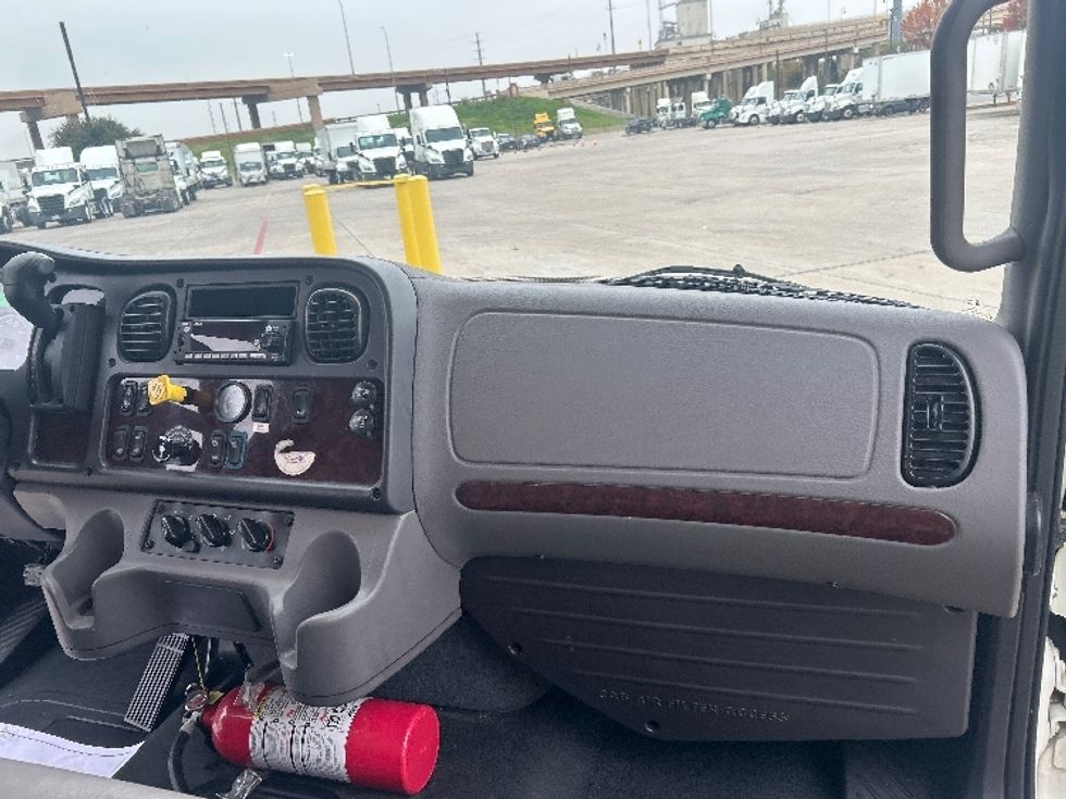 Medium Duty Box Truck-Light and Medium Duty Trucks-Freightliner-2022-M2-Fort Worth-TX-70,940\n\t\tmiles-$ 79,500 - Image 21