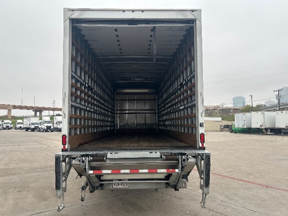 Medium Duty Box Truck-Light and Medium Duty Trucks-Freightliner-2022-M2-Fort Worth-TX-70,940\n\t\tmiles-$ 79,500 - Image 8