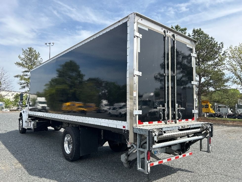 2022 Freightliner M2 106 Medium Duty photo 6