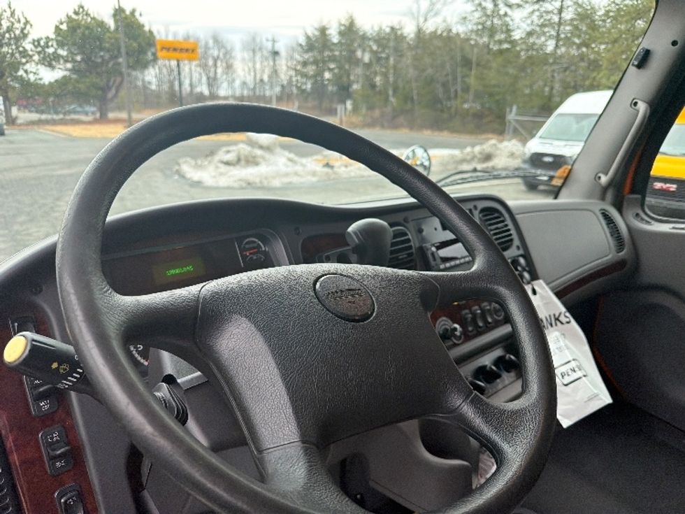 Medium Duty Box Truck-Light and Medium Duty Trucks-Freightliner-2022-M2-Fredericksburg-VA-142,387\n\t\tmiles-$ 52,500 - Image 18