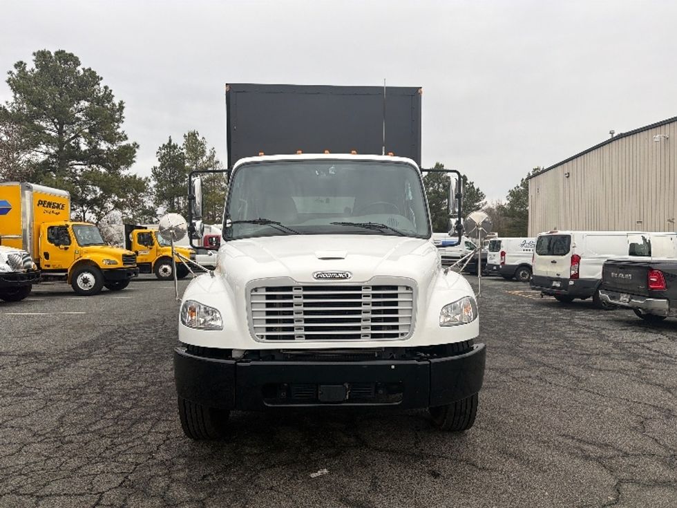 Medium Duty Box Truck-Light and Medium Duty Trucks-Freightliner-2022-M2-Fredericksburg-VA-142,387\n\t\tmiles-$ 52,500 - Image 2